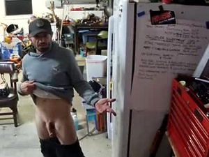 mischeifandpleasure's webcam