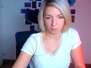 mishelle_blondie's webcam