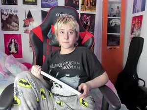 mistresscrowley_999's webcam