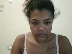 mixedbitch94's webcam