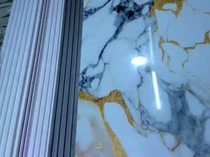 mlucreciasucker303av's webcam