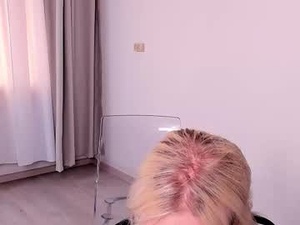 molly_morrris's webcam