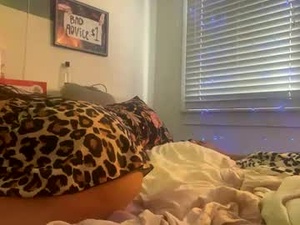 molly_theslut's webcam