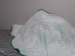 morenoxaudaz's webcam