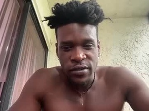 mrdaddyblackni9e's webcam