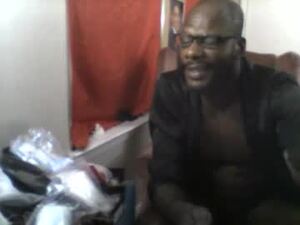 mrgoodhands2ya's webcam