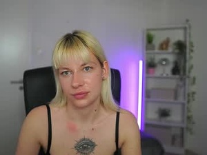 nadiatiger18's webcam
