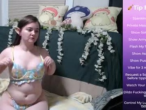 nakedviolinist's webcam