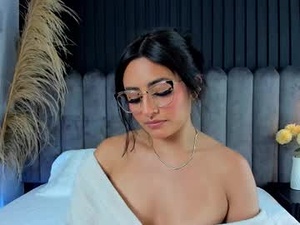 nanda_vixen_'s webcam