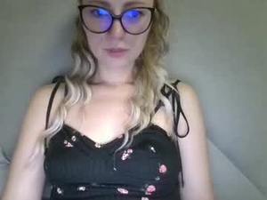 nataliexo111's webcam