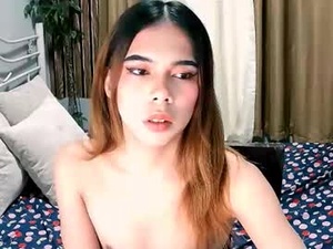 naughtyarabella's webcam