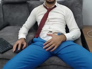 naughtyb00yy's webcam