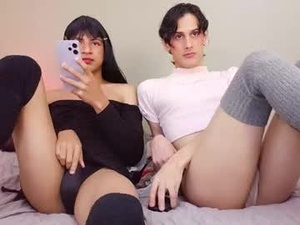 naugthy_girls17's webcam