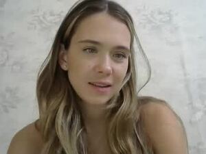nelly_fortu's webcam