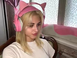 neweva_'s webcam