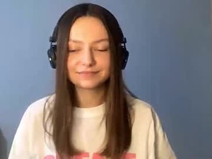 next_fantasy_bb's webcam
