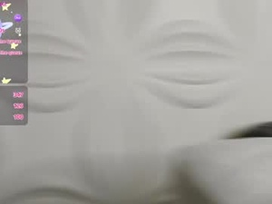nicki_shy's webcam