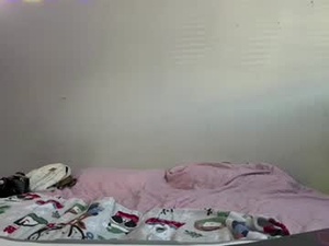 nicoleeann's webcam