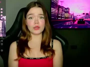 nicolemeew's webcam