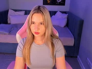 nicolettacooper's webcam