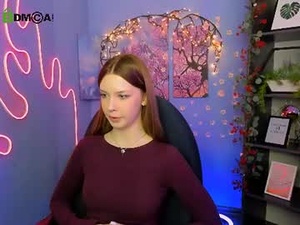 nikkyy_love's webcam