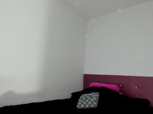 nikoleevanss's webcam