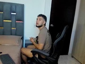 noah_corvelle's webcam