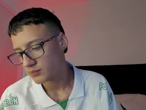 noah_jayden's webcam