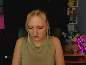 ofelia_peachy's webcam
