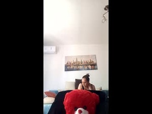 paola_devlin's webcam