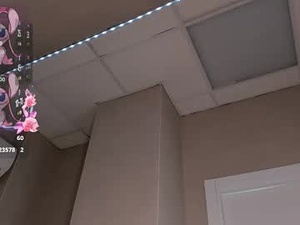 pauline_moore's webcam