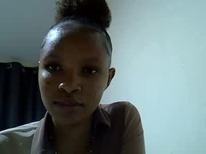 petite_melinda's webcam
