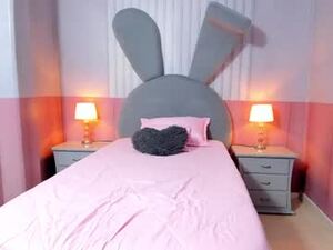 petite_valeryy's webcam