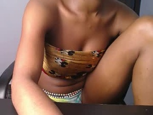 pinky_pussy68635's webcam