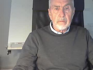 pleasedominateme's webcam