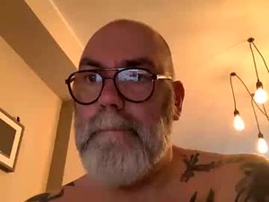 poeticdaddy's webcam