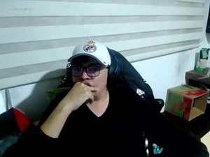 powerfulzeus2's webcam