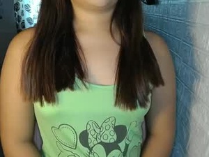 preciousoliviaxx's webcam