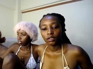 pretty_babe123's webcam