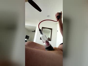 pumpmydickup's webcam