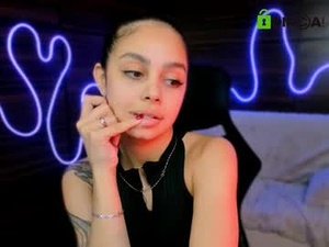 qeryyypo's webcam