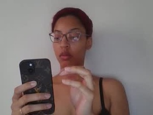 queenlavish's webcam