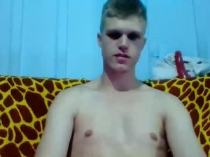 rabbitwhitebr's webcam