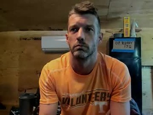 randomnumbers7068443167's webcam