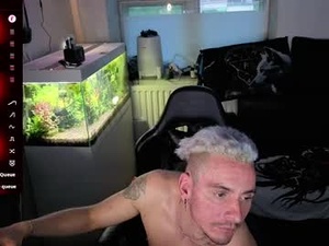 rayzel_white's webcam