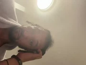 realadditup's webcam