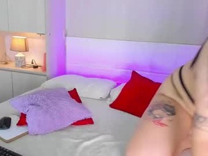 red_scarlet_'s webcam