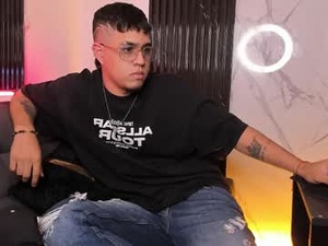reece_strong's webcam
