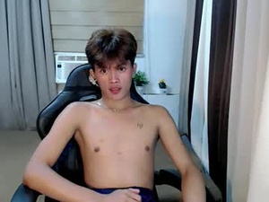 renns_dangerousfuckerxx's webcam