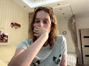 rhiannonmayberry's webcam